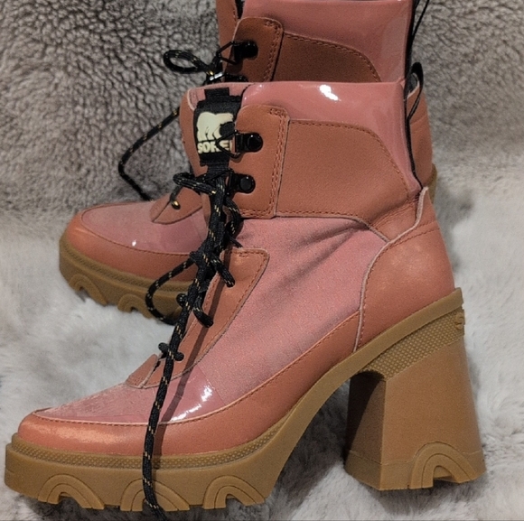 Sorel Pink and Brown Lace-Up Boots - Picture 9 of 9